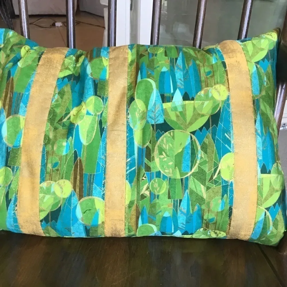 CLOSEOUT SALE $15 NWT  Quilted Teal & Gold 3 Stripe Pillow